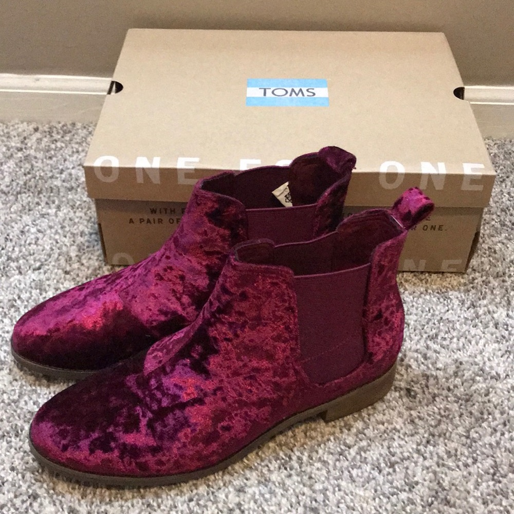 Toms velvet booties